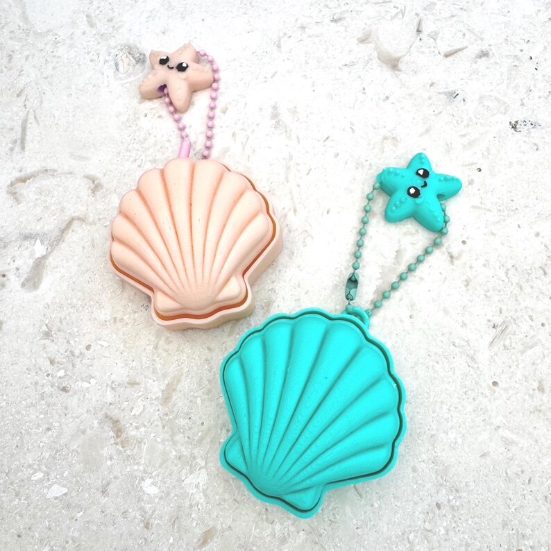 seashell-clicker-keychain